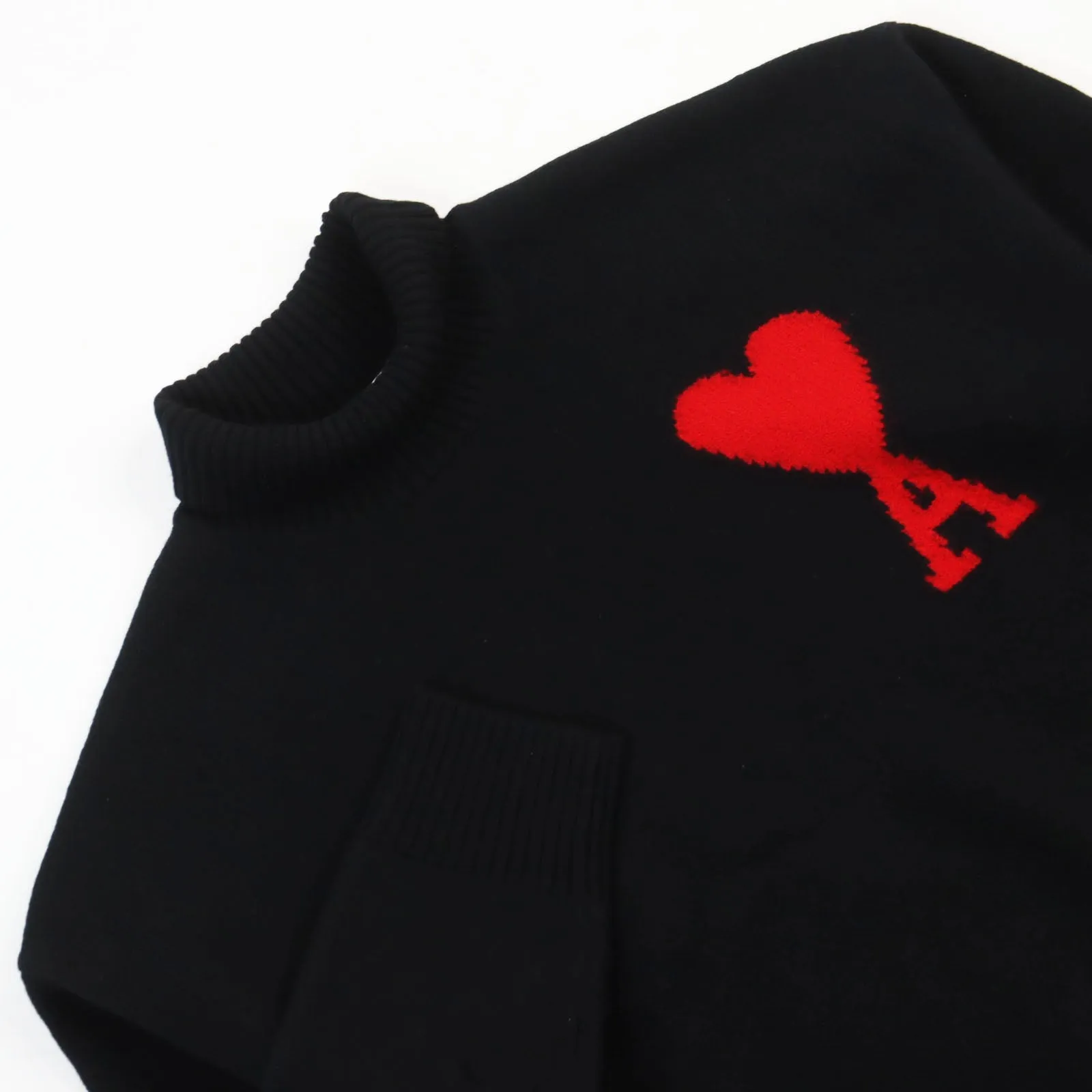 AMI Paris Wool Heart Logo Turtleneck Sweater L