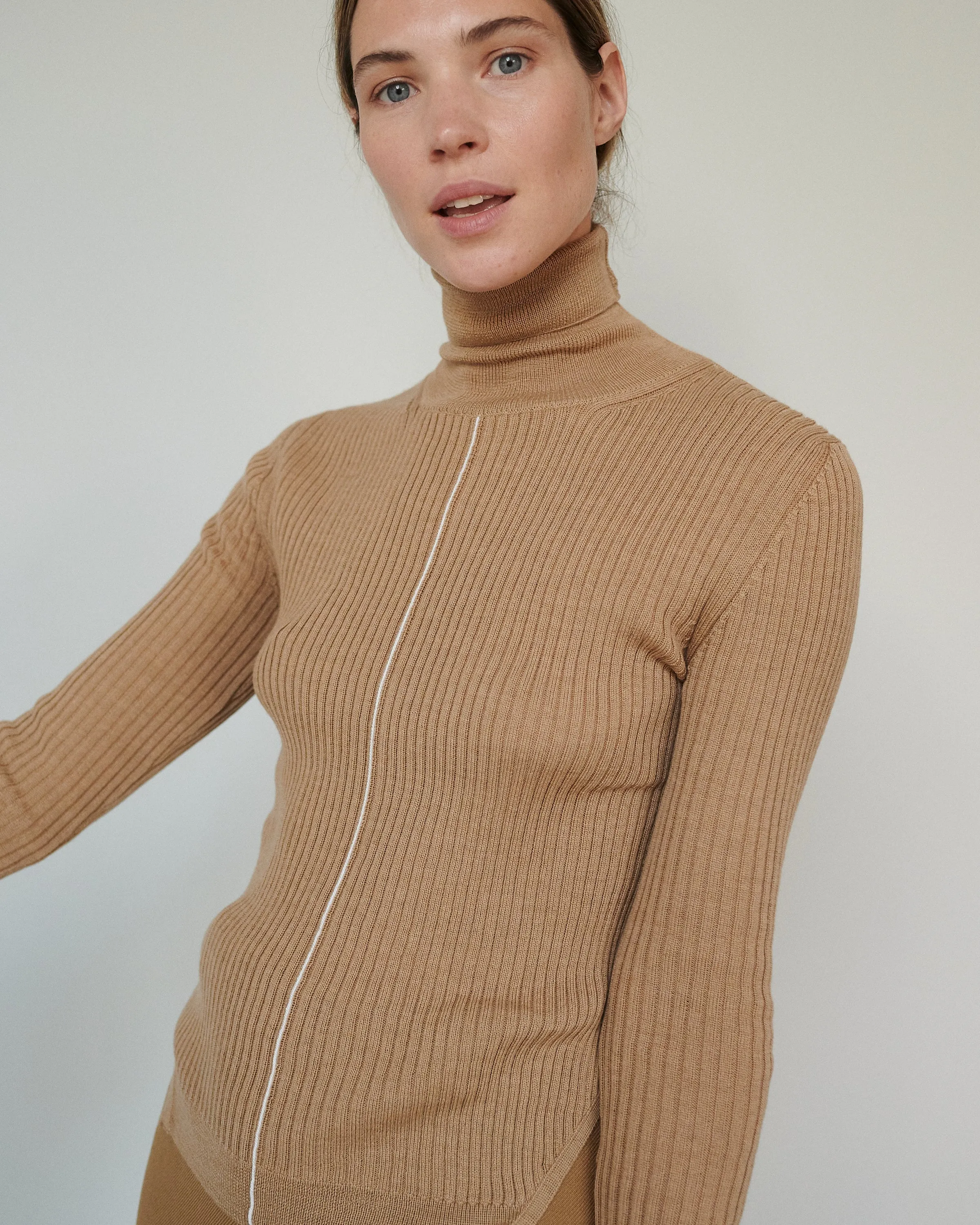 Austėja Turtleneck Merino Wool Nutmeg