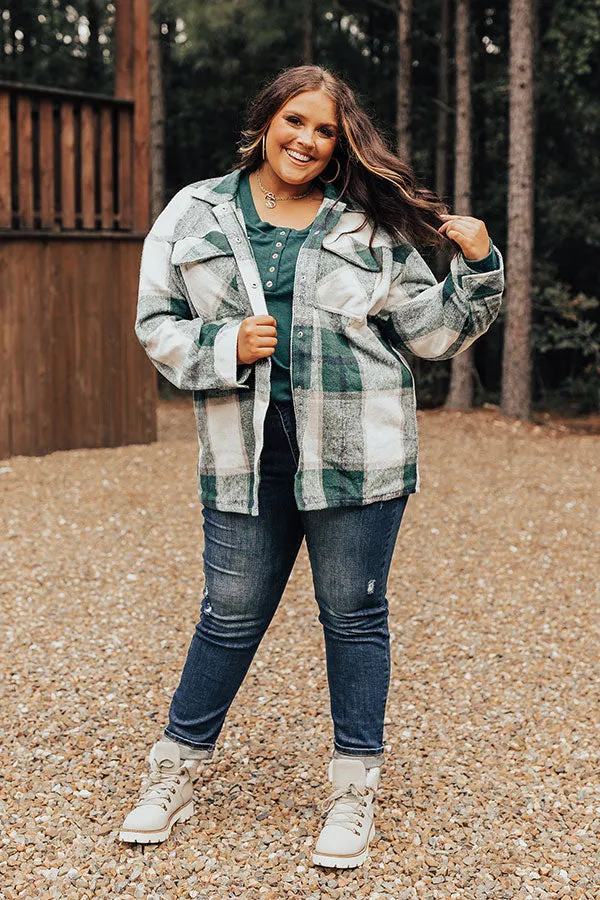 Cabin So Cozy Plaid Jacket In Hunter Green Curves