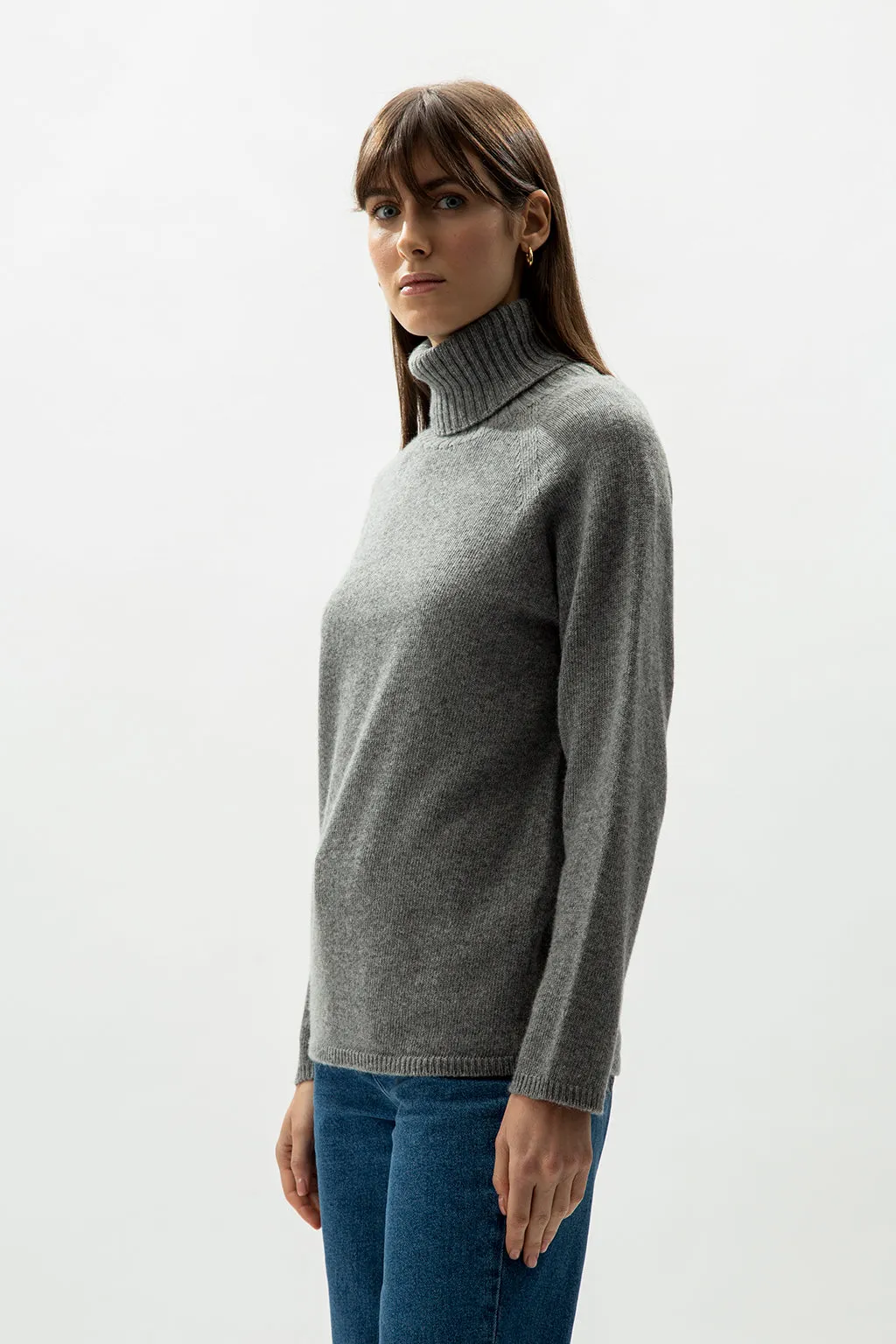 CASHMERE MIX TURTLE NECK SWEATER