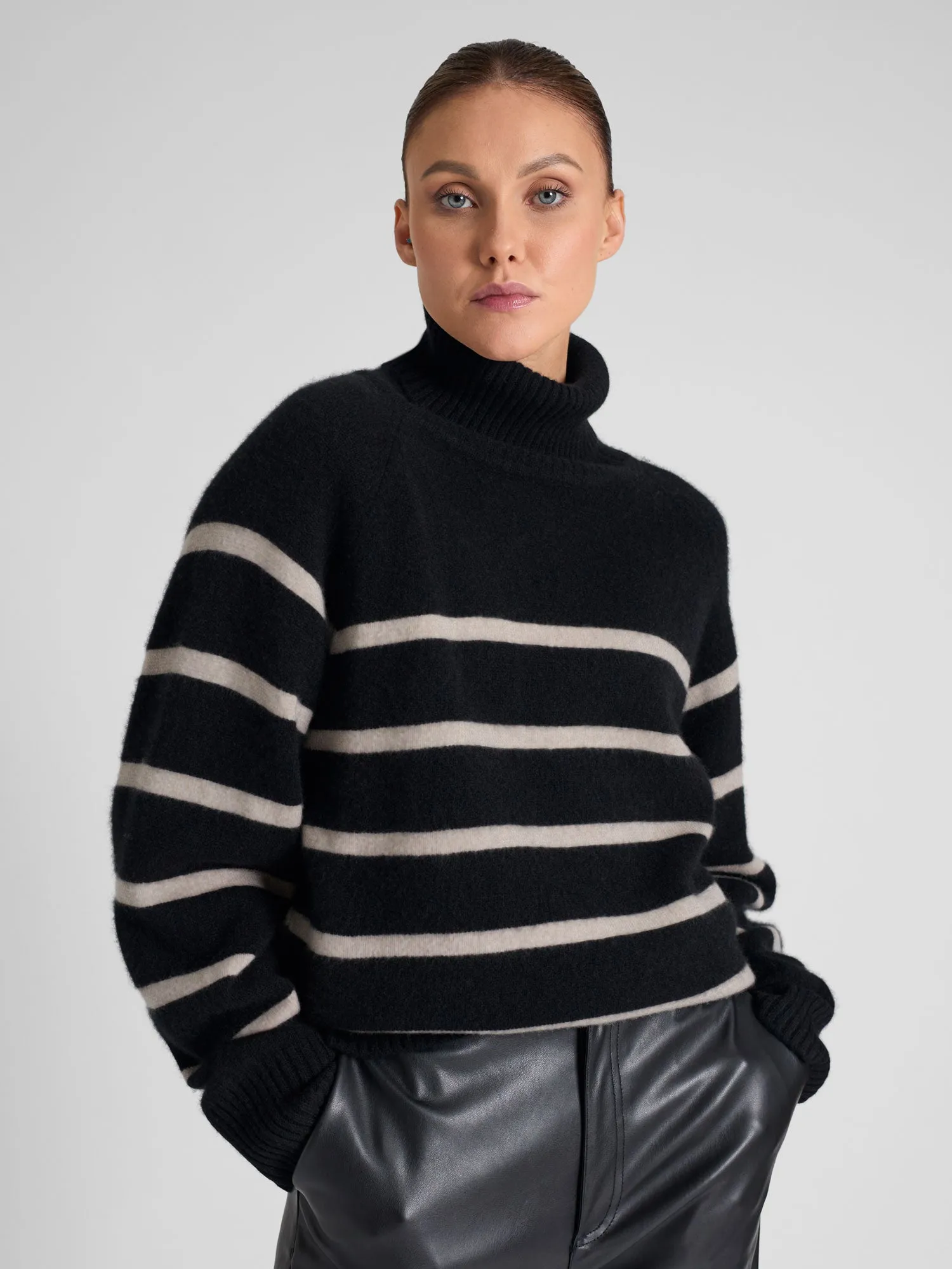 Cashmere sweater "Milano" - stripe black and ginger