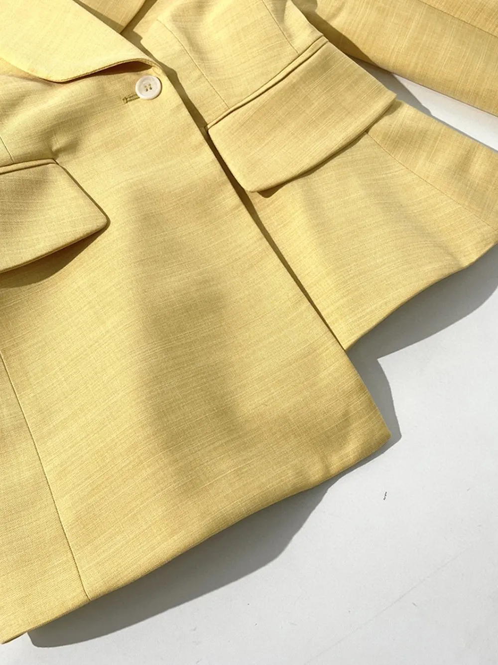 DEIDE Asymmetric Blazer in Yellow