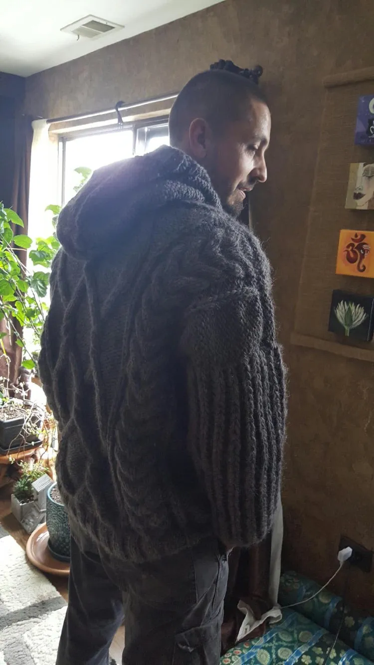 Hand Knit Men's Pullover