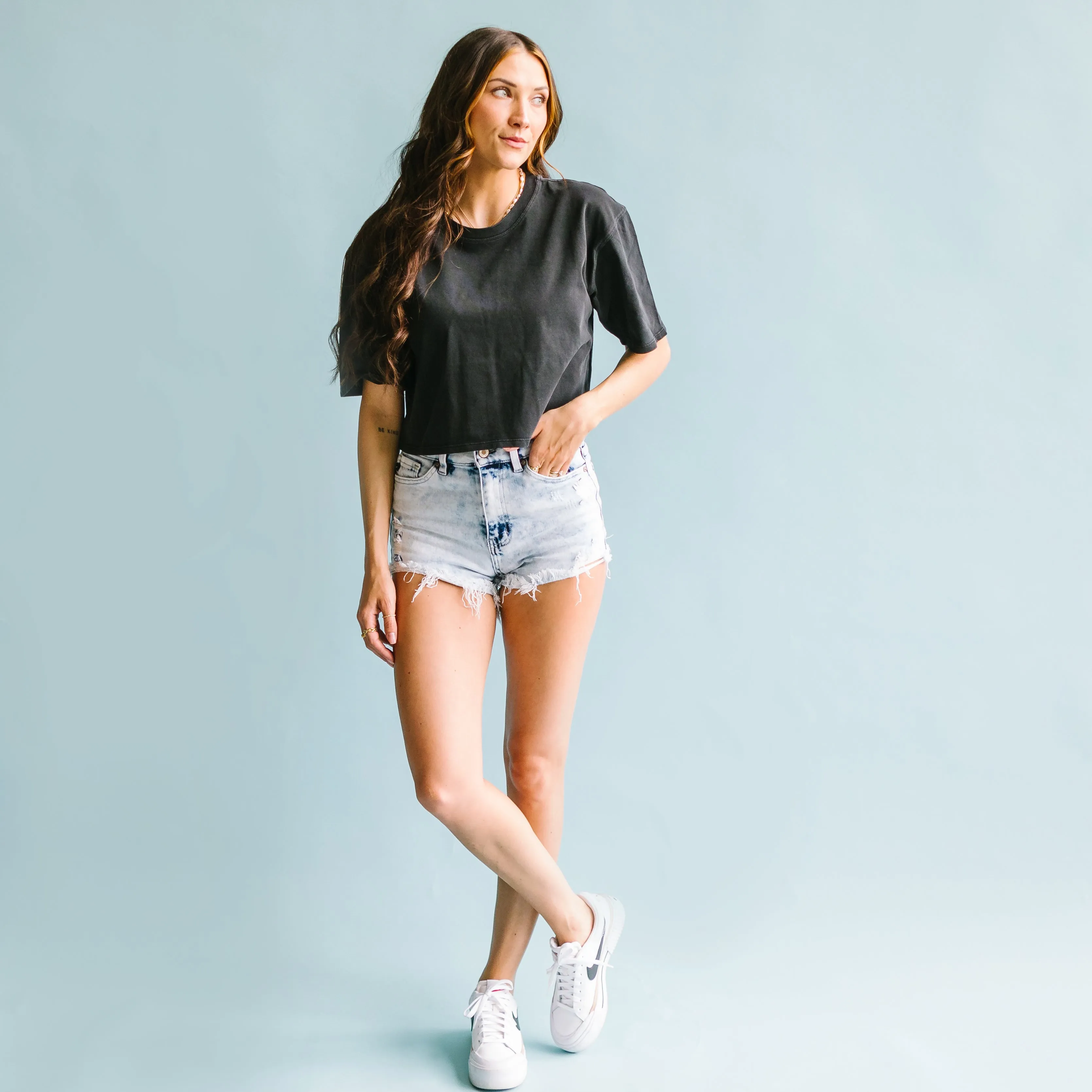 MTV Cropped Basic Tee