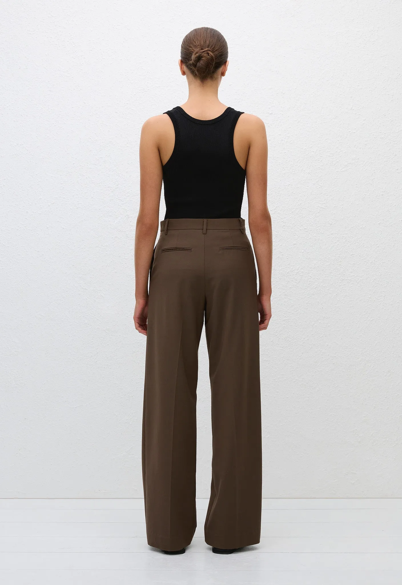 Relaxed Tailored Trouser - Coffee