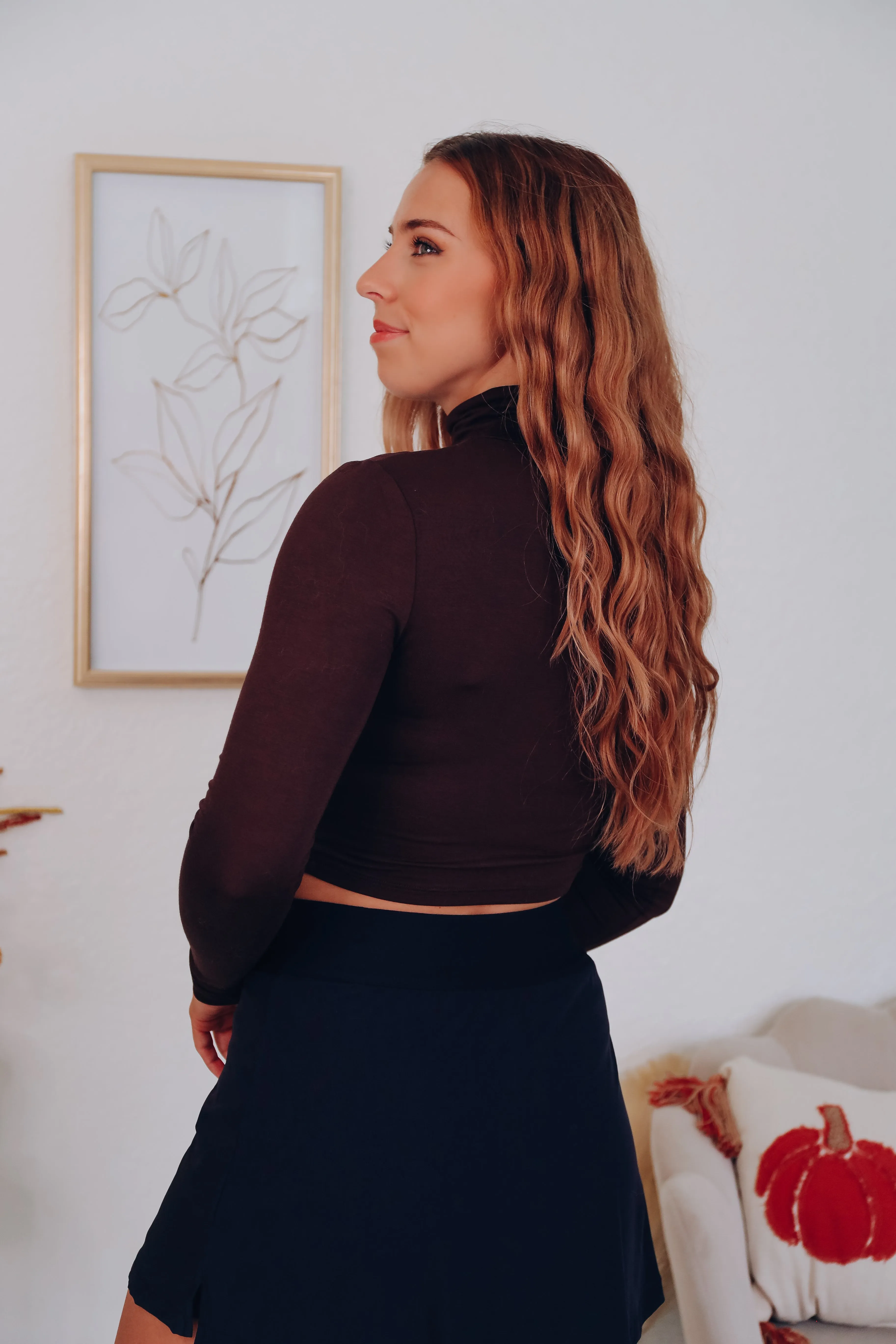 Seamless Day Turtleneck Crop Top - Dark Brown