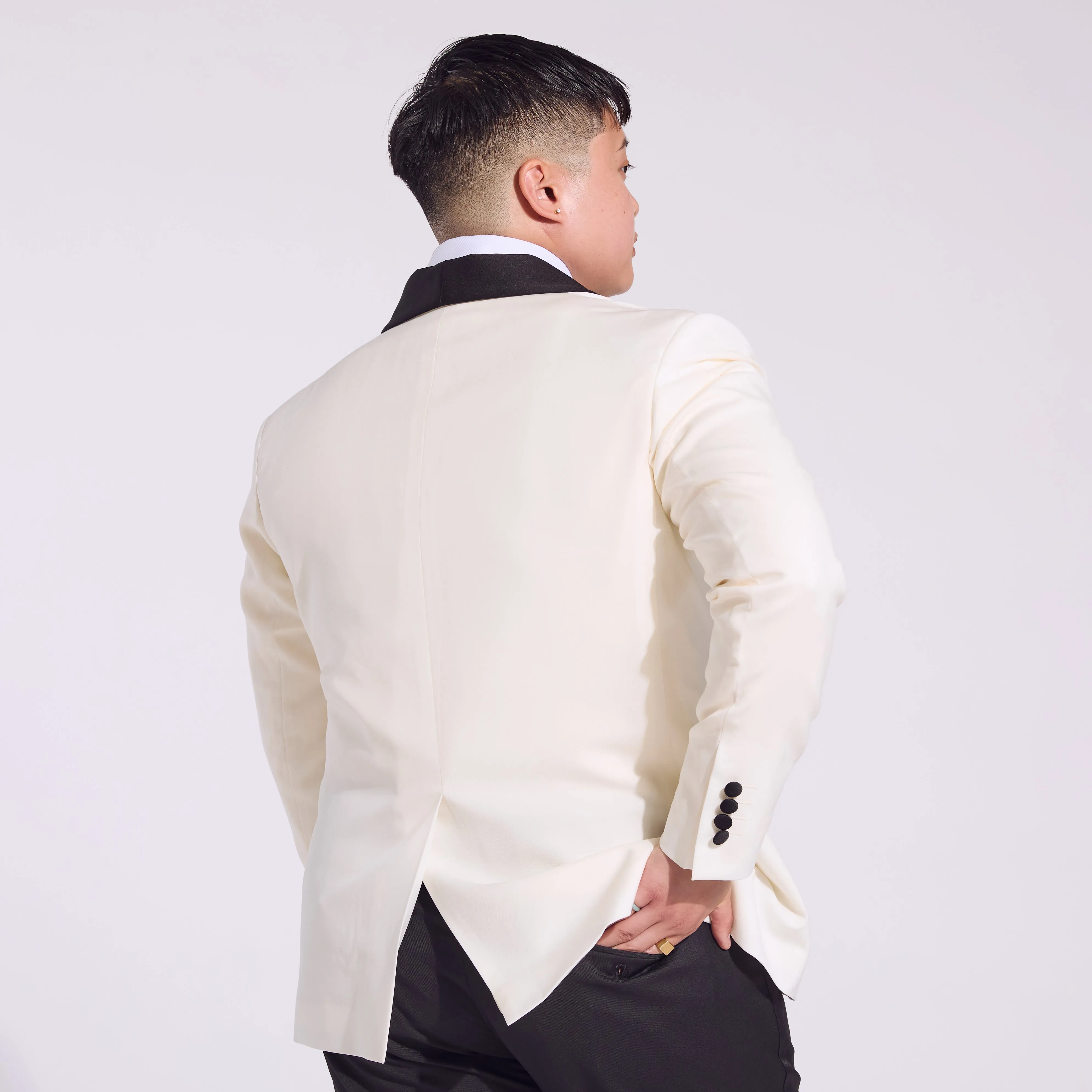 The Kirrin Ivory Tuxedo Suit Blazer