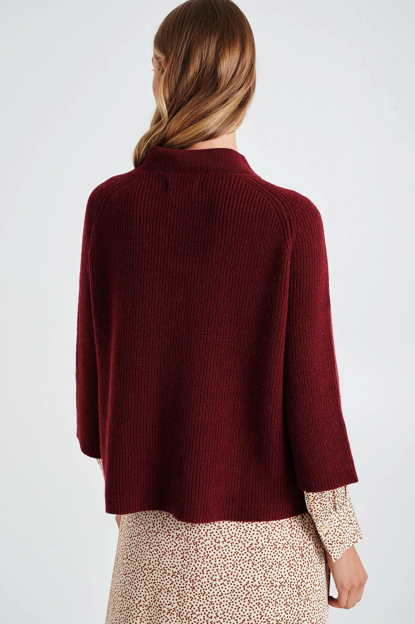 Wide sweater and wide 3/4 sleeves